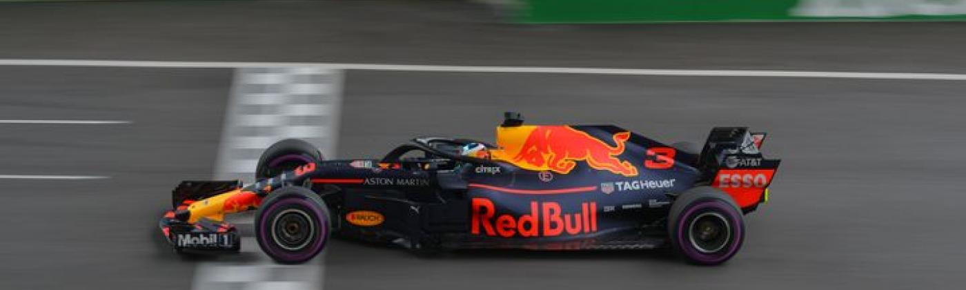 Daniel Ricciardo driving